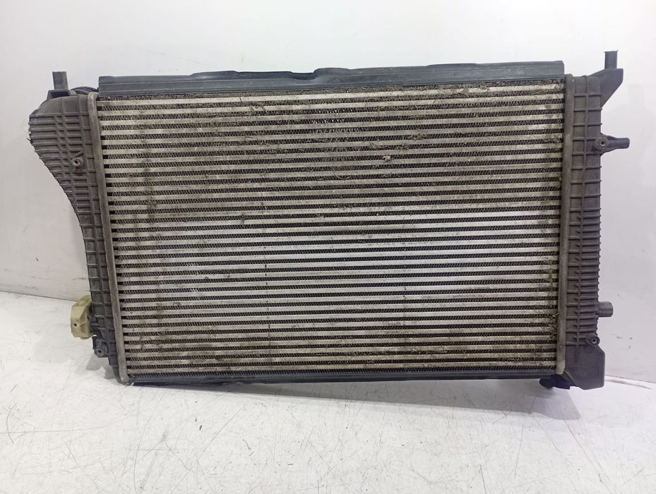 Radiator intercooler 1k0145803al Volkswagen Touran 1 (facelift) (2006 - 2010) 1.9 tdi BLS