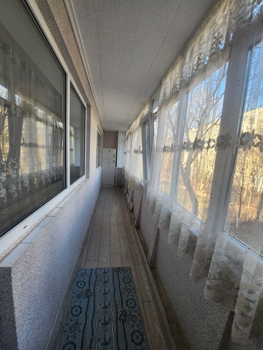 Inchiriez apartament cu 2 camere/1800lei