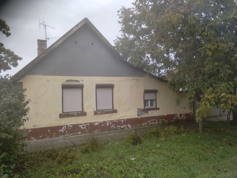 Vand casa in Batania(Battonya)