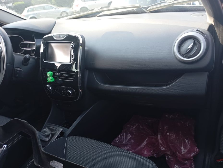 Vând piese Renault Clio 4 1.5 dci 09 benzină an 2017