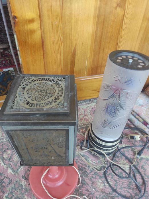 Старинный утюг Светильник и инструмент сапожника