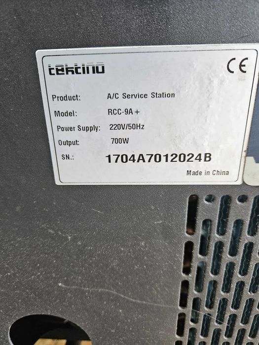 Машина за авто климатици нова почти неизползвана.