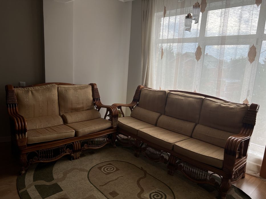 Плетенный набор мебели