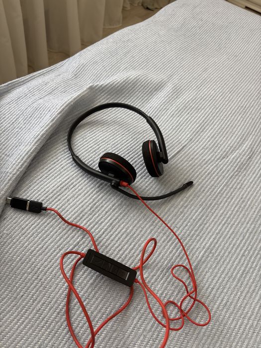 Vand casti plantronics