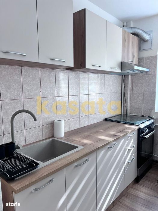 3 Camere de Închiriat