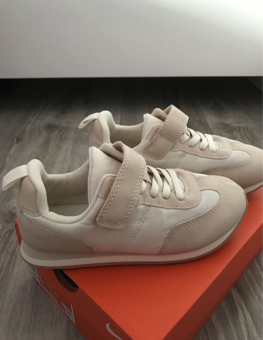 Adidași H&M nr.31