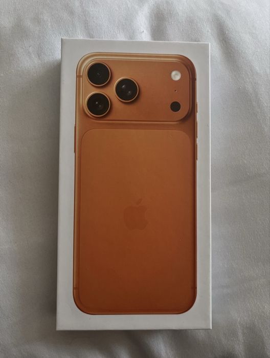 Продам айфон 17 про макс