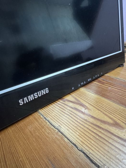 Продам телевизор Samsung!