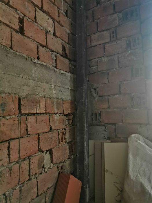 Метална четвъртита тръба