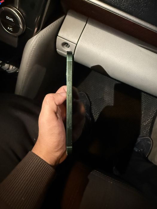 Айфон 13 сатылады