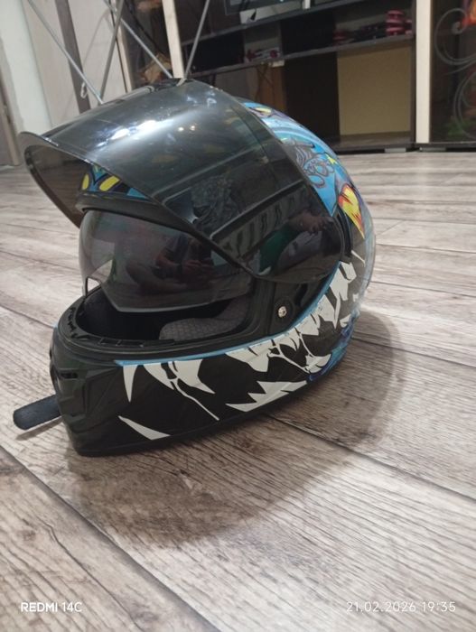 Шлем безопасности