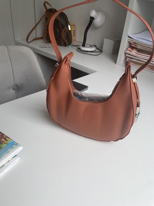 Сумки новые продам