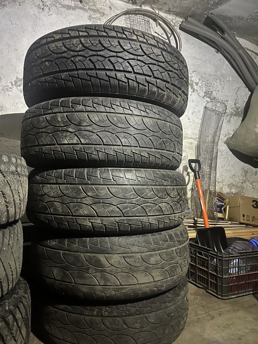 Продам резину на УАЗ патриот