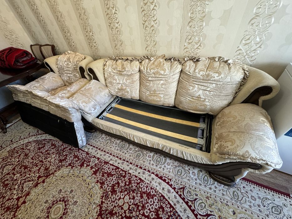 Продам диван и 2 кресла