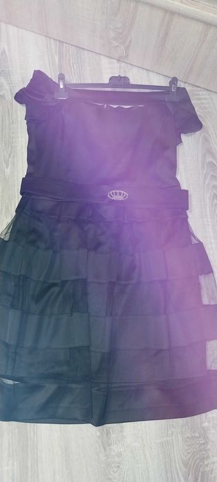 Черна рокля , JUNONA