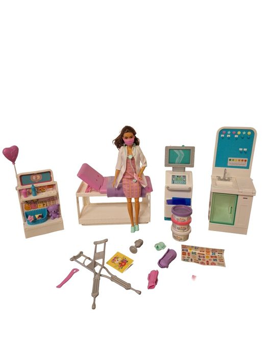 Seturi păpuși Barbie