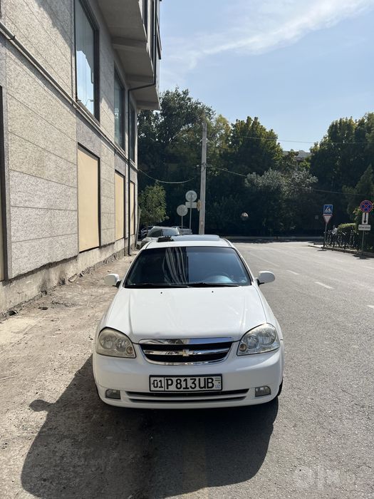 Srochni sotiladi!