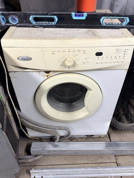 продам на разбор стиральную машинеу