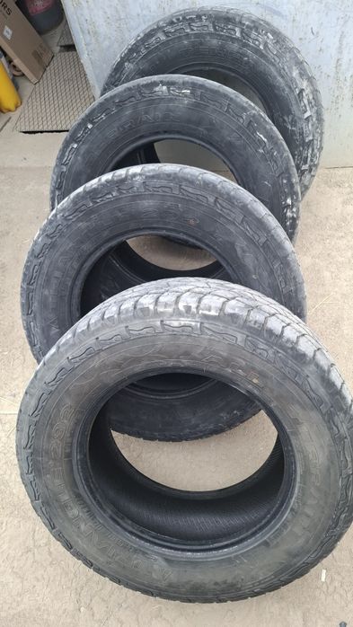 Продам резину 4 шт 265/65 R17