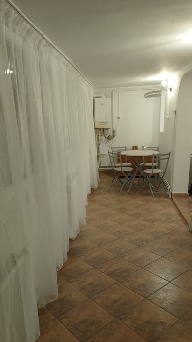 Închiriez apartament 2 camere