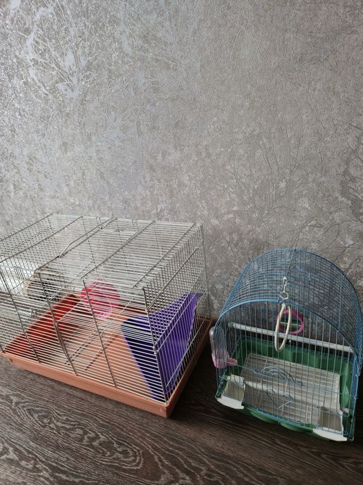 Продаю клетку для попугая