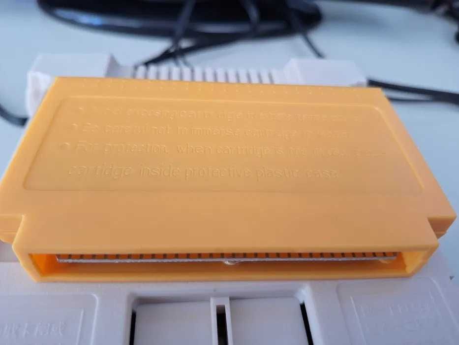 450 jocuri, caseta discheta galbena clasica cu jocuri TV