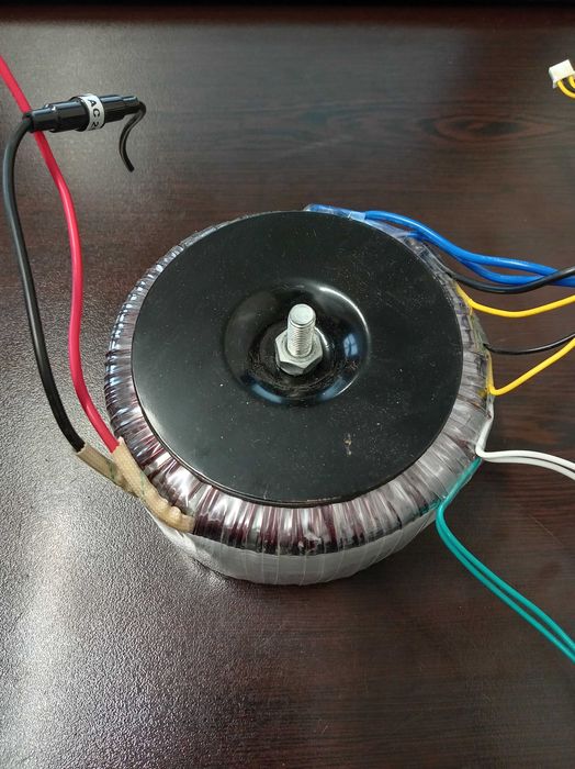 Тороидален трансформатор 560VAC