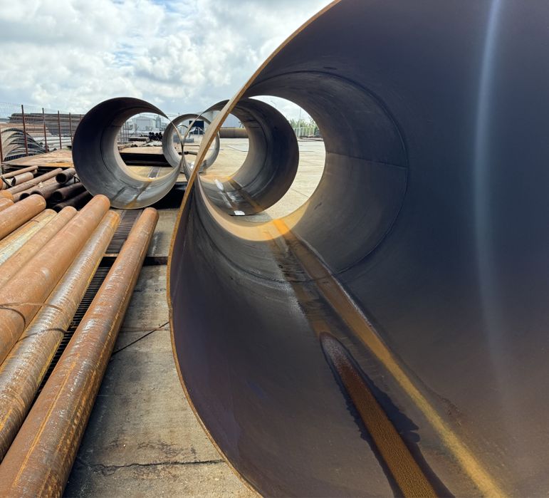 Vand teava metalica noua de constructii si instalatii sudata si trasa