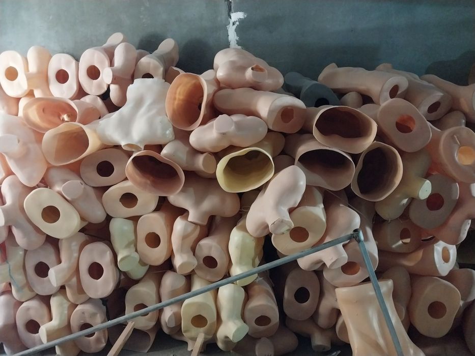 Maniken erkak kishi kiyimi uchun