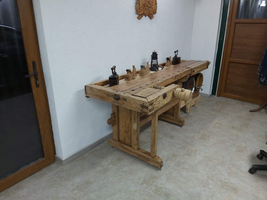 Banc de lucru pentru tâmplărie  Vâstrat