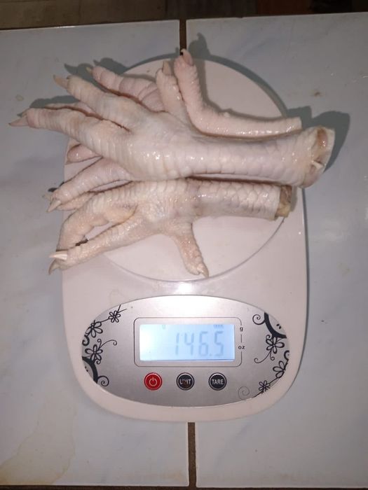 Куринный лапка тонна есть