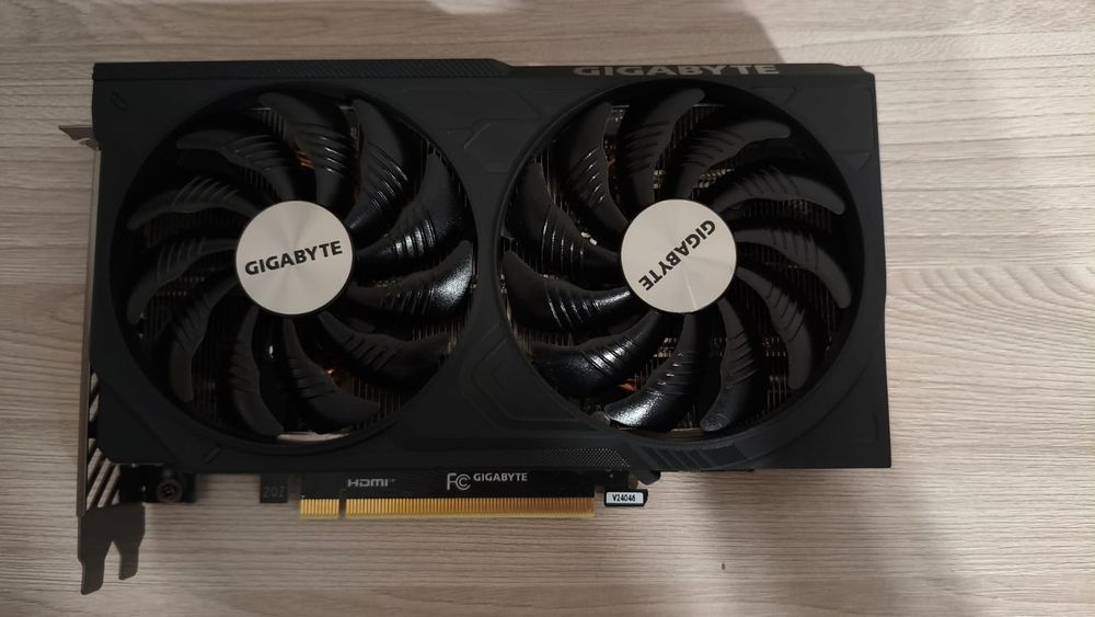 Видиокарта 4060ti gigabyte 8 gb