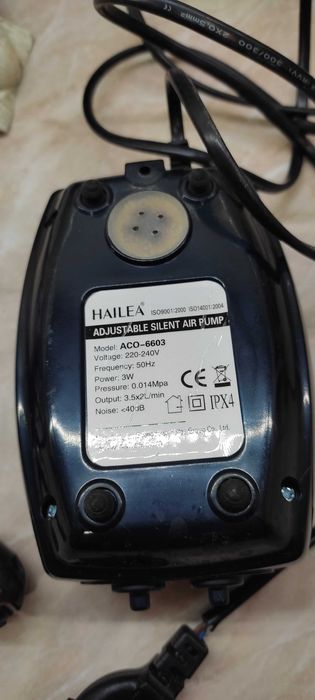 Продавам аксесоари за аквариум