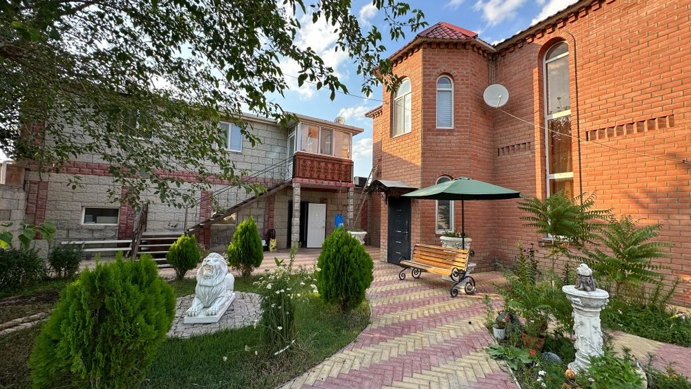 Недвижимость,  коттедж