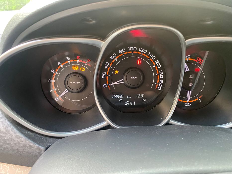 Своя Лада Веста 1.8 робот