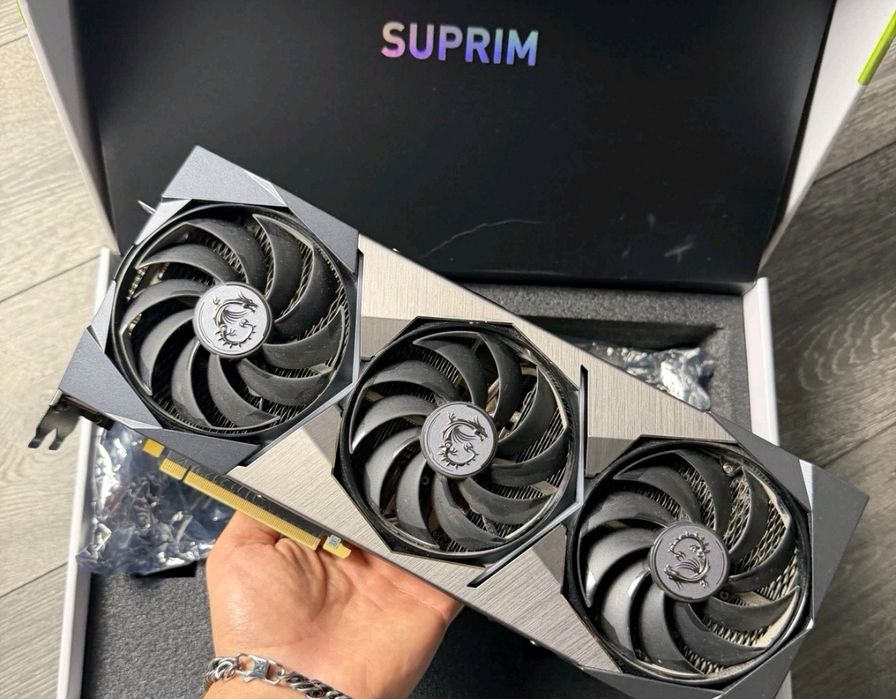 Msi suprim 3080 full box