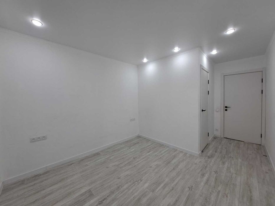 Продам 3 ком кв центре