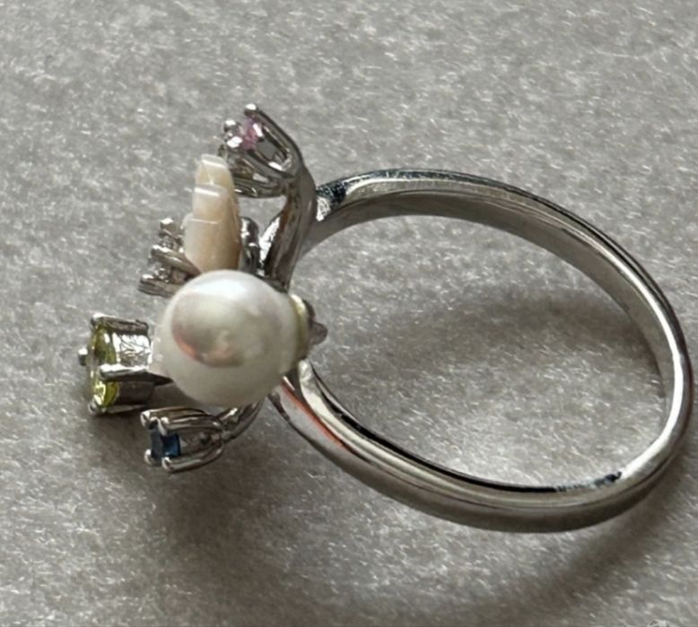 Италиански красив с цвете от седеф