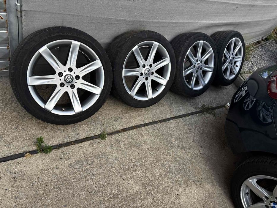 4бр. Алуминиеви джанти с гуми 225/45 R17цола от VW Passat  5x112