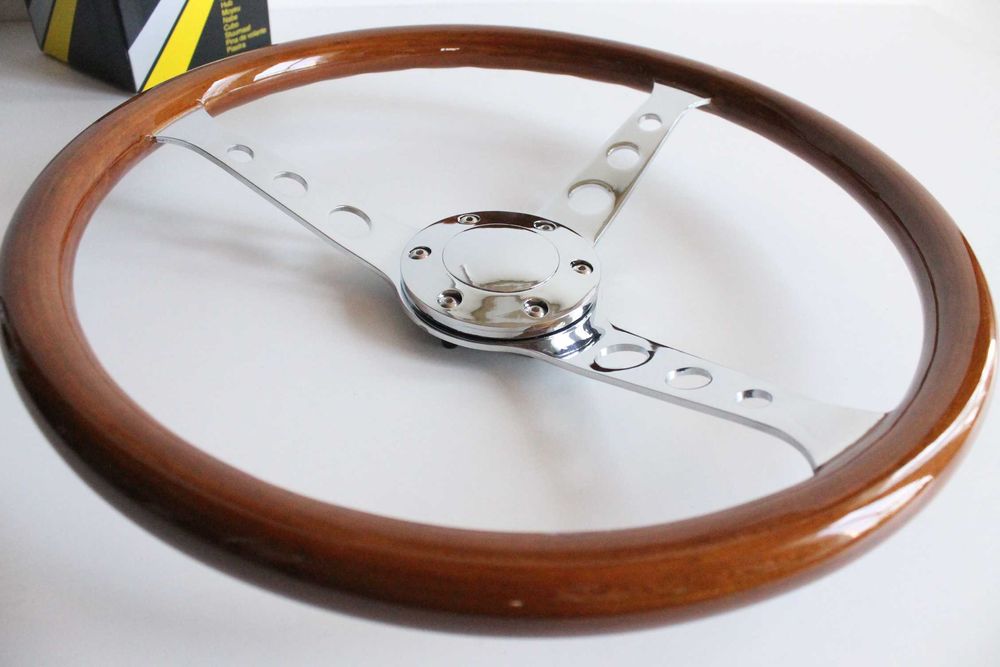 Волан + Фланец Дървен 38см за Мерцедес 124 190 W126 W123 Mercedes W124