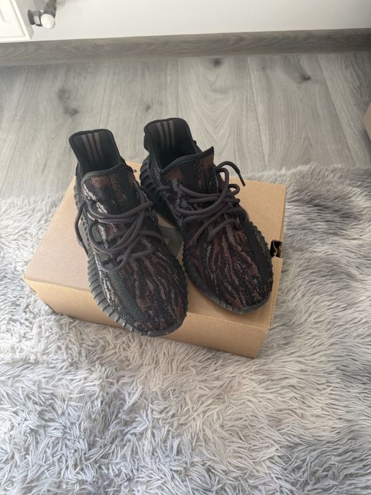 Yeezy 350 beluga