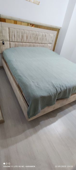 Кровать двухместный