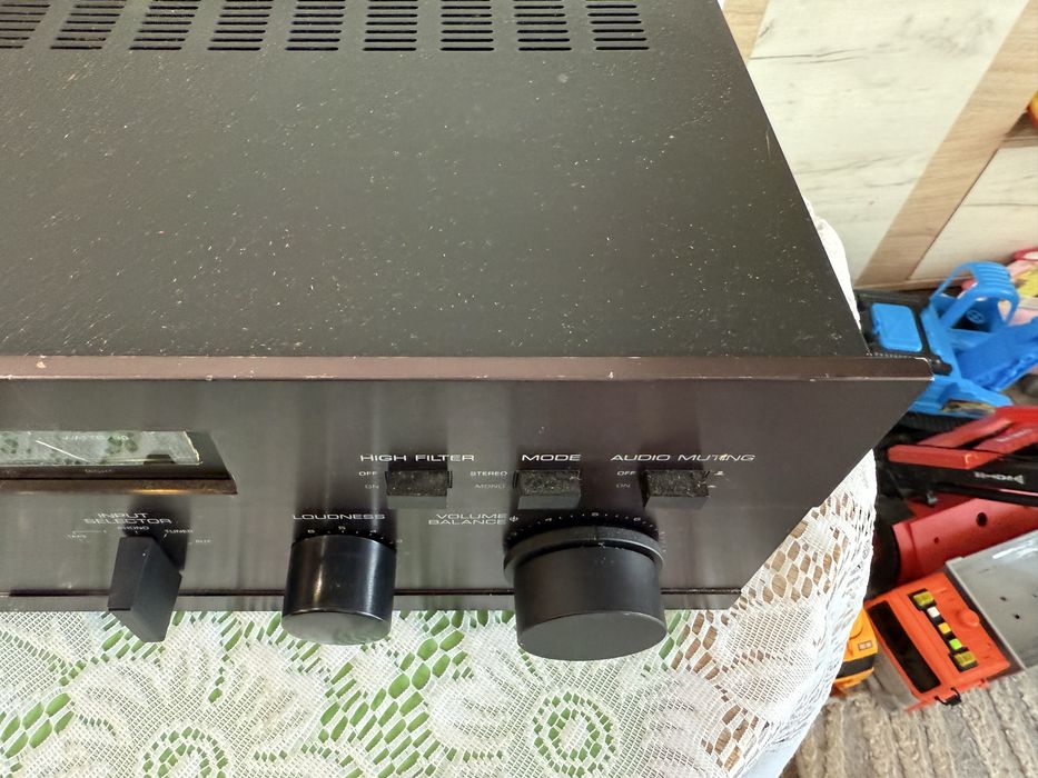 Yamaha CA-V2 Стерео усилвател