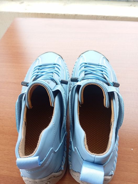 Обувки 41 номер 100% каучук , удобни