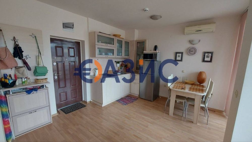 Продава се Двустаен апартамент в к.к. Слънчев бряг - 52 кв.м за 687 €/кв.м - Снимка #4