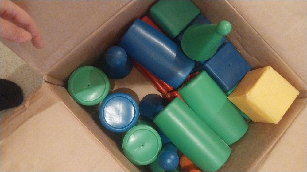 Продам игрушки  в нормальном состоянии