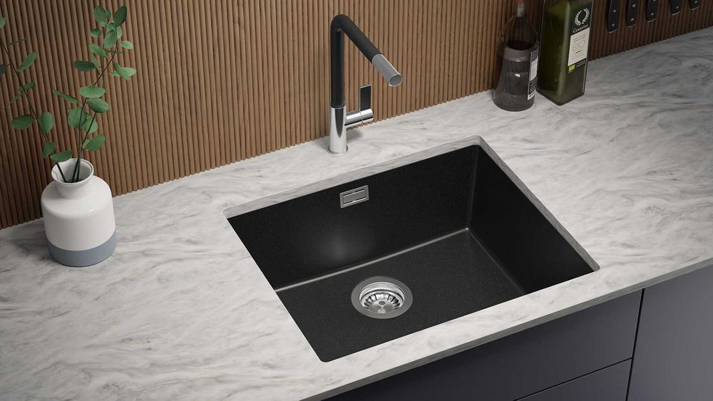 Черна гранитна мивка за вграждане под плот Лондон 60 XXL 560 x 470 мм