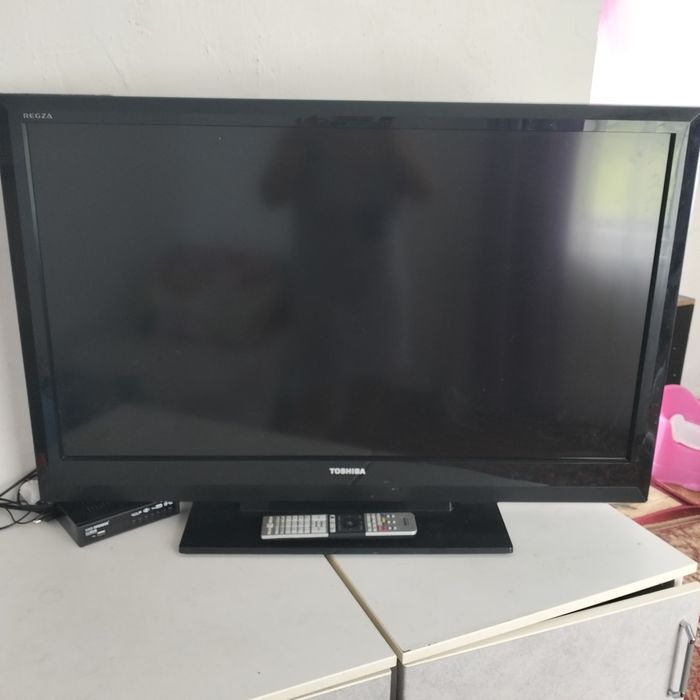 Телевизор хороший рабочий