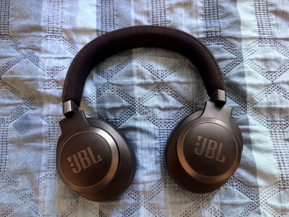 Слушалки JBL Live 770nc