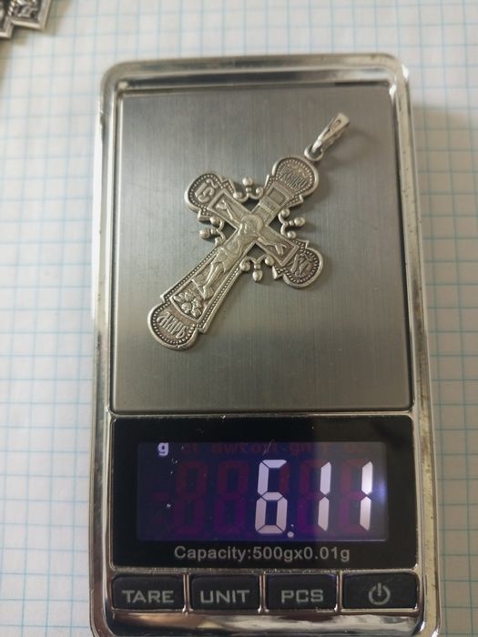 Продам 925 серебряные изделия.